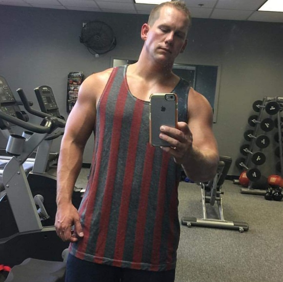 Me, Aaron - Picture 1 of 4